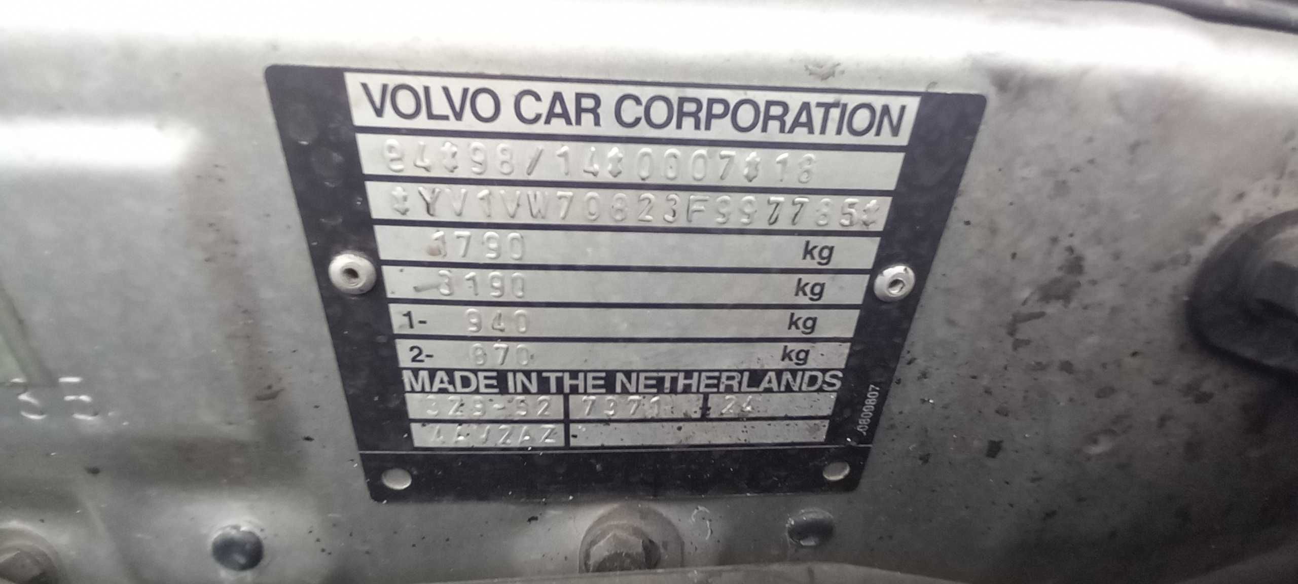 *2003 Volvo V40 1.9 D 115KM D4192T3 kolor 329-92 Silnik części