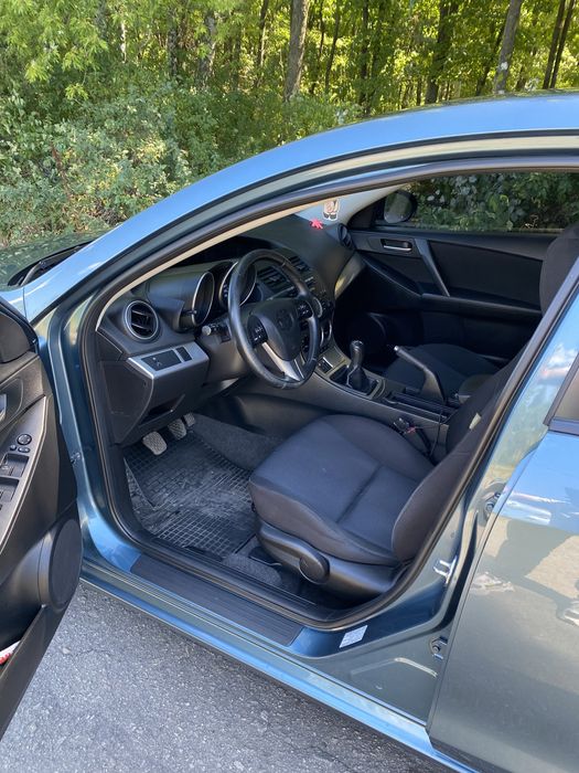 Продам мазда 3 1.6 бензин