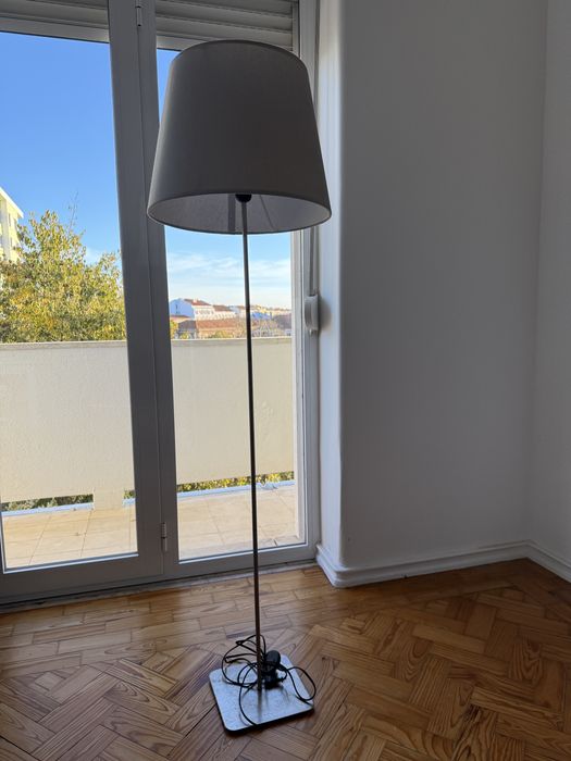 Candeeiro de pé fofinho - IKEA