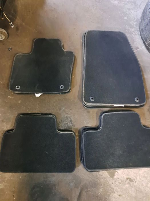 VOLVO XC40 oryginalne dywaniki welurowe 32328766