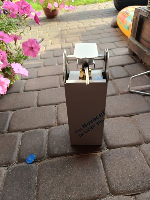 Dozownik ze stali nierdzewnej