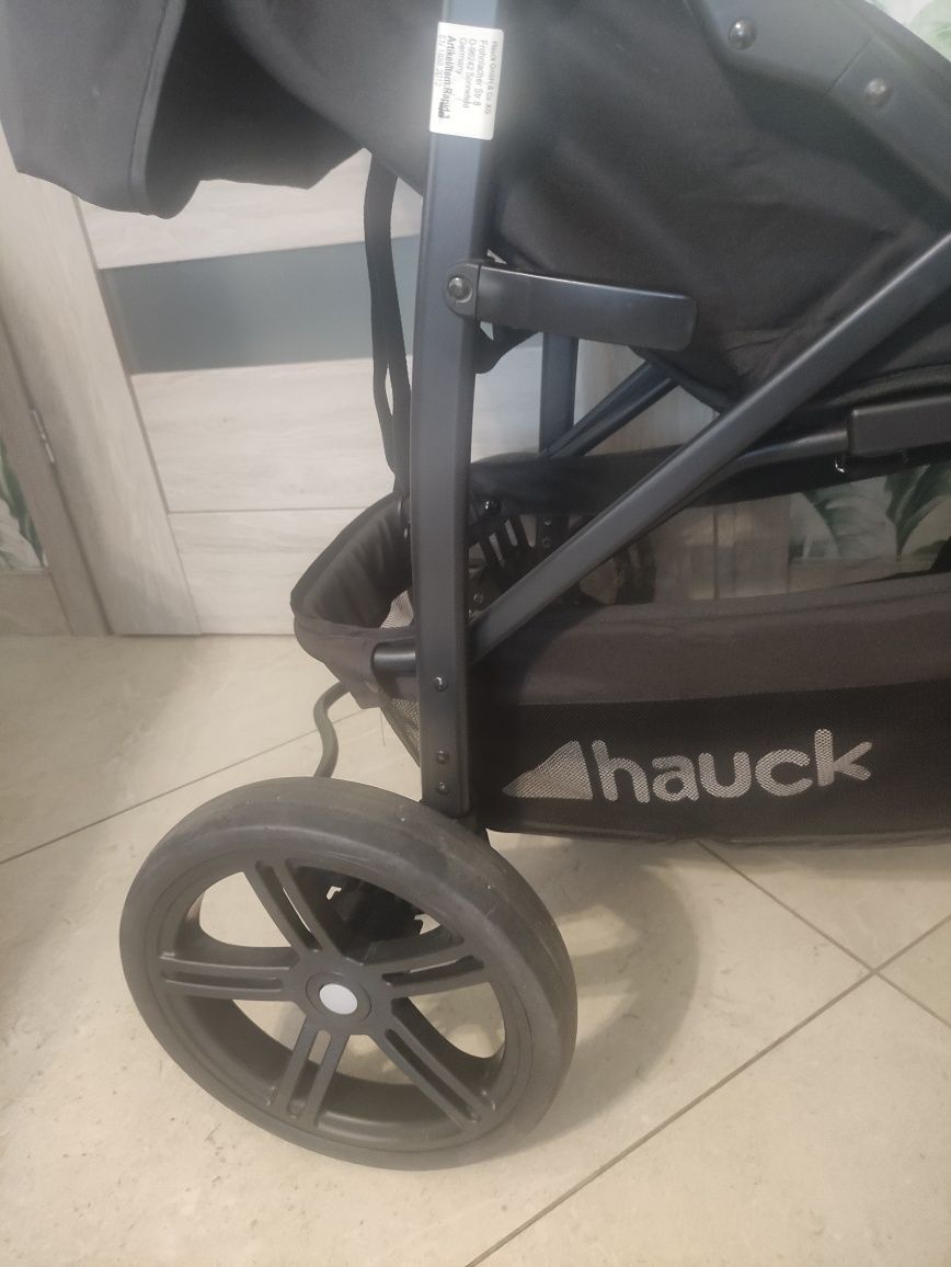 Zadbany wózek spacerowy Hauck Rapid 3