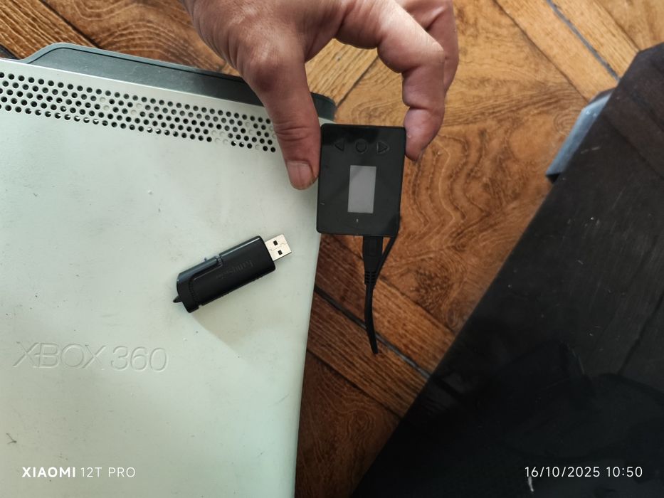 Xbox 360 Desbloqueada Única em PT