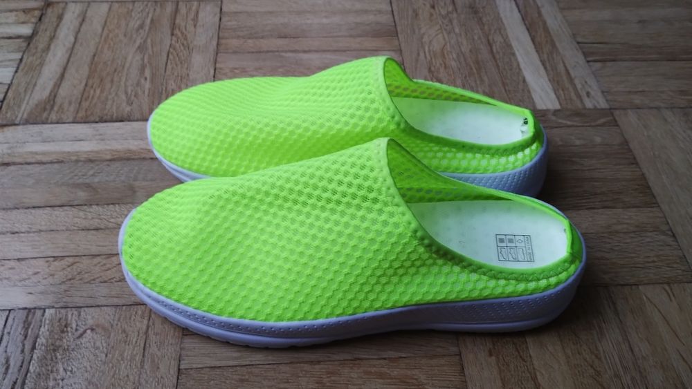 Buty z siateczki neonowe