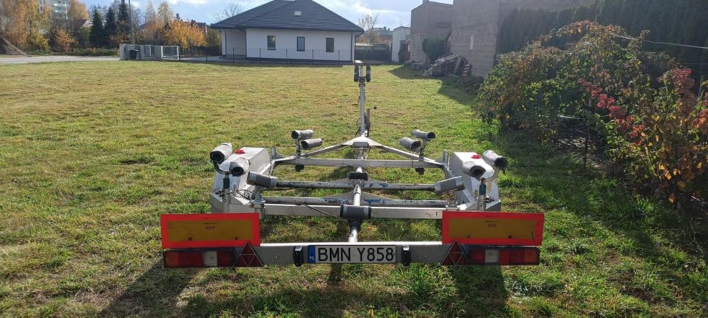 Przyczepa podłodziowa dwuosiowa 2000 DMC