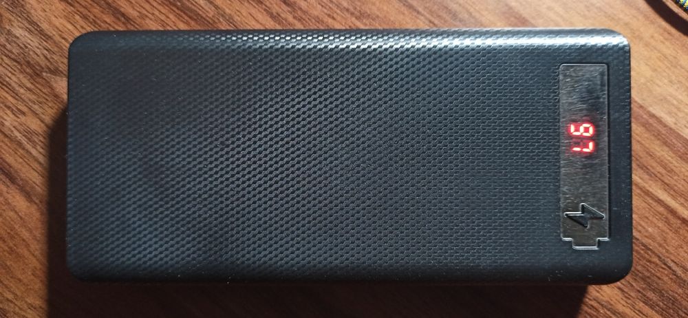 Корпуси для повербанку 21700