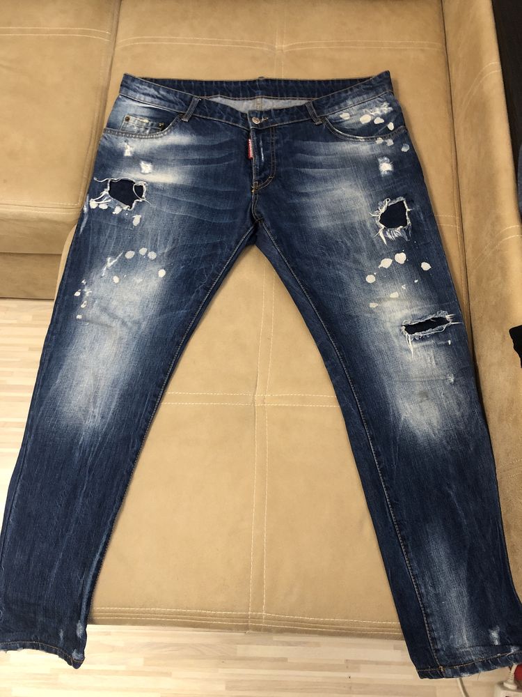 Джинси “ DSQUARED2” 54 розмір