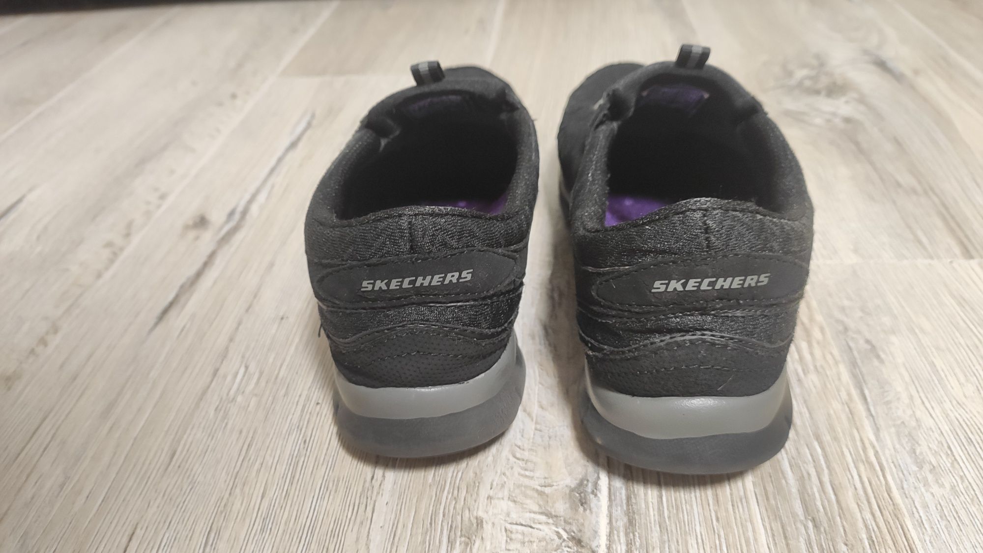 Кросівки Skechers р-37