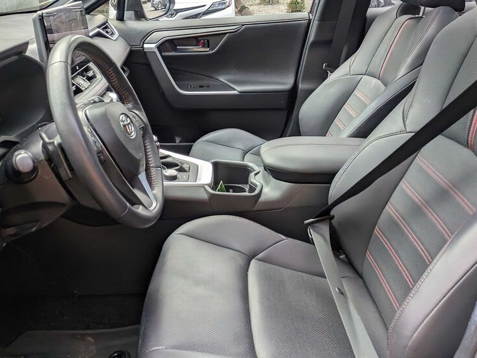 Toyota RAV4 Prime XSE      2023