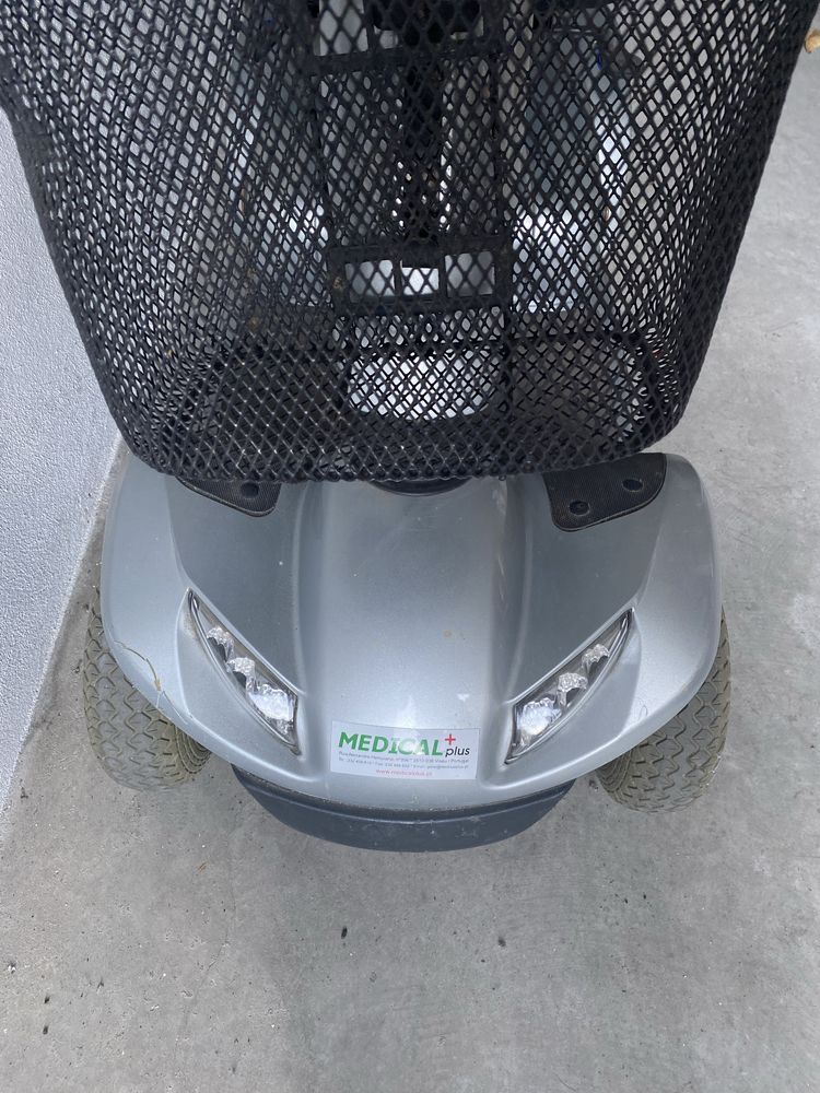 Scooter elétrica de mobilidade reduzida - Leo