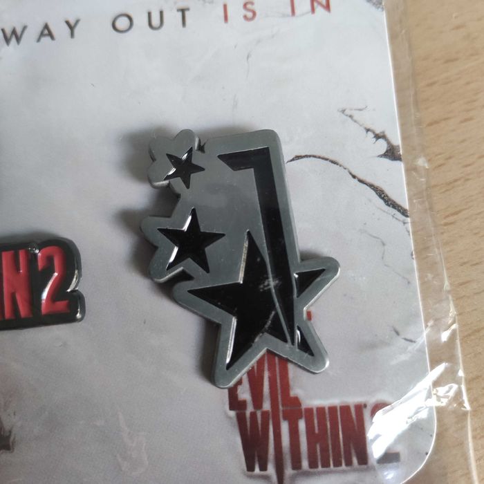 Pins Oficiais The Evil Within 2