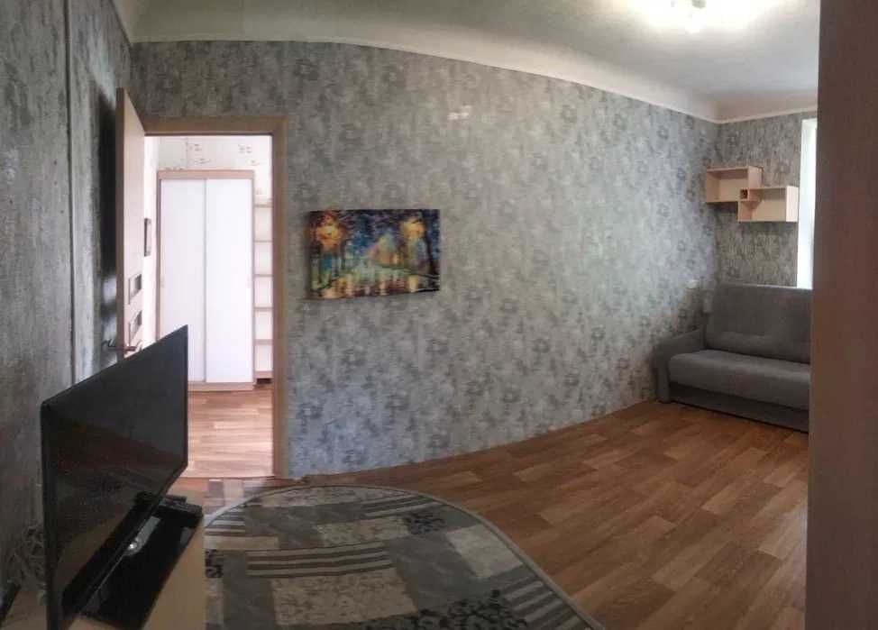 Здам 2-кімнатну квартиру Криворізька Робоча