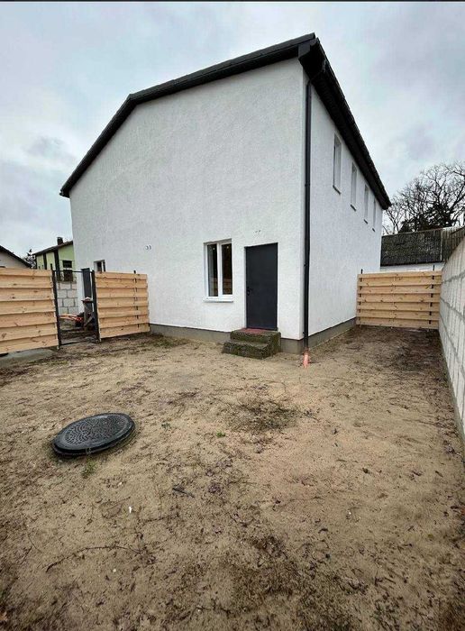 Квадробудинок з новим ремонтом в Бучі за 69000$