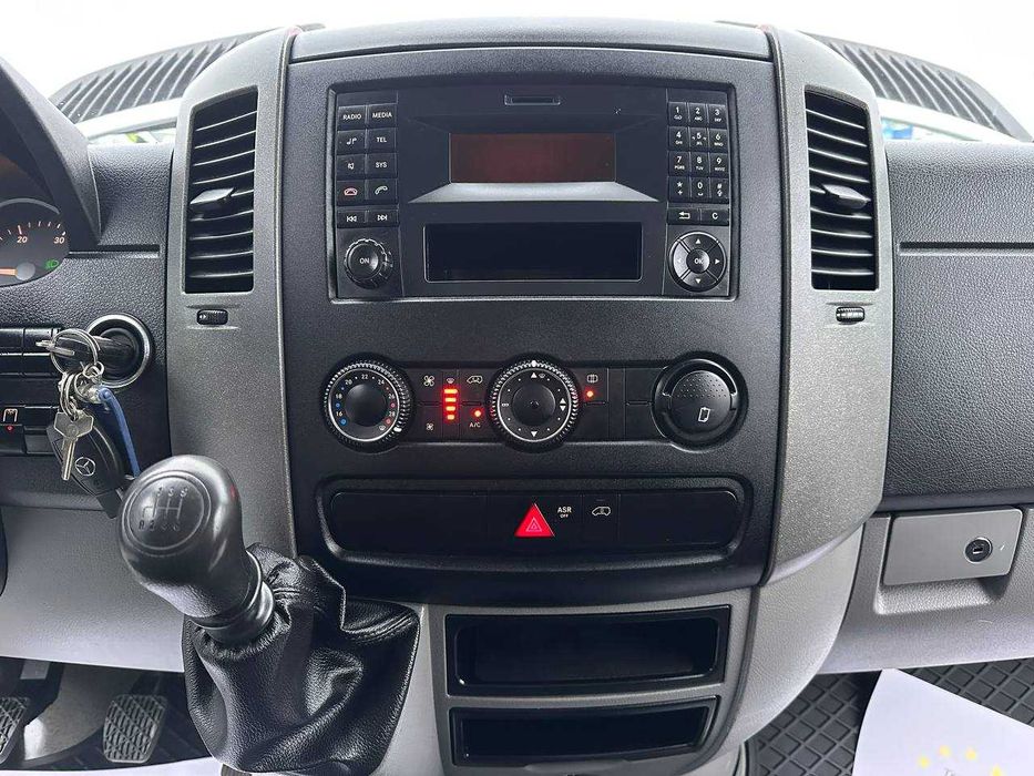 Mercedes-Benz Sprinter 2017p.