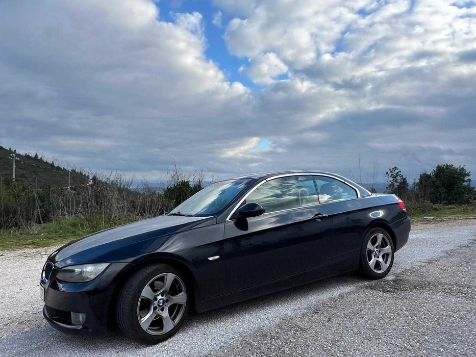 BMW 320d cabrio em BOM Estado