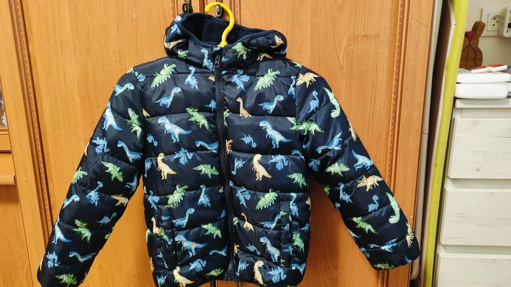Дитяча тепла куртка 122 розмір