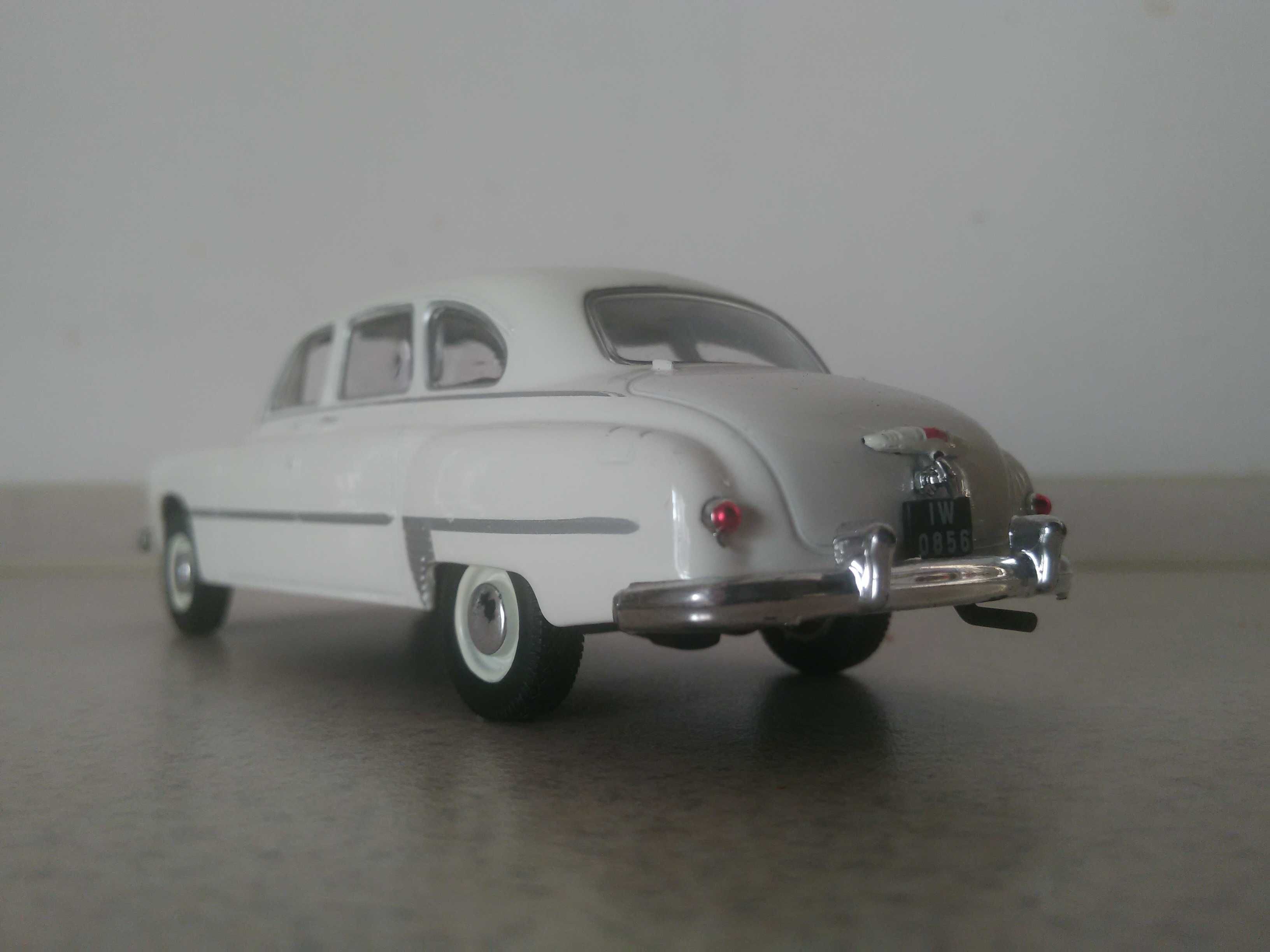 GAZ 12 ZIM model 1:43 PRL auto retro zabytek ZSRR