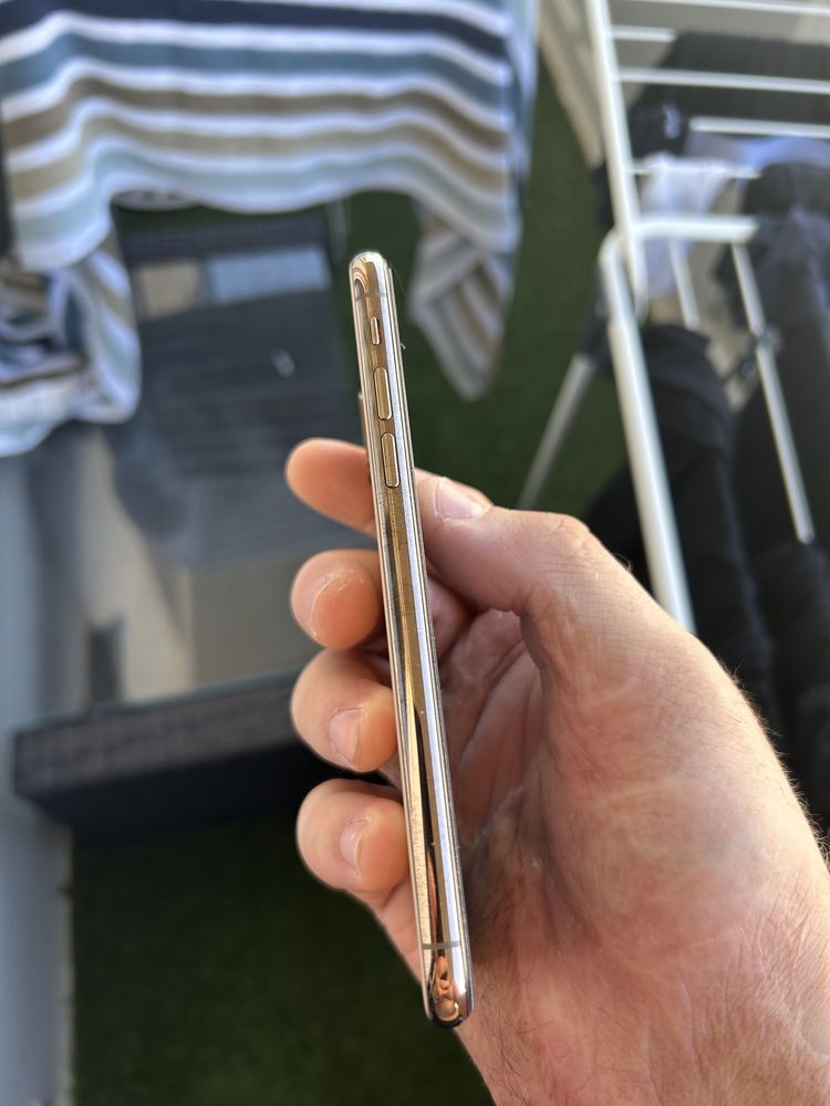 iPhone XS 64gb Bardzo dobry stan