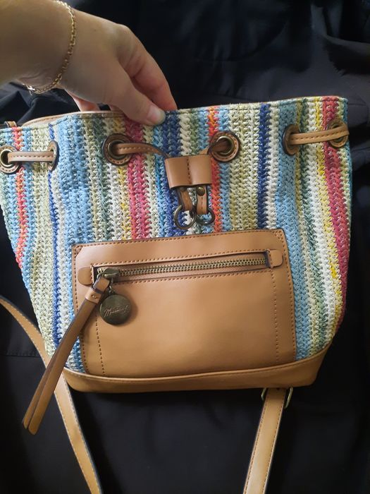 Оригінальна плетена сумочка