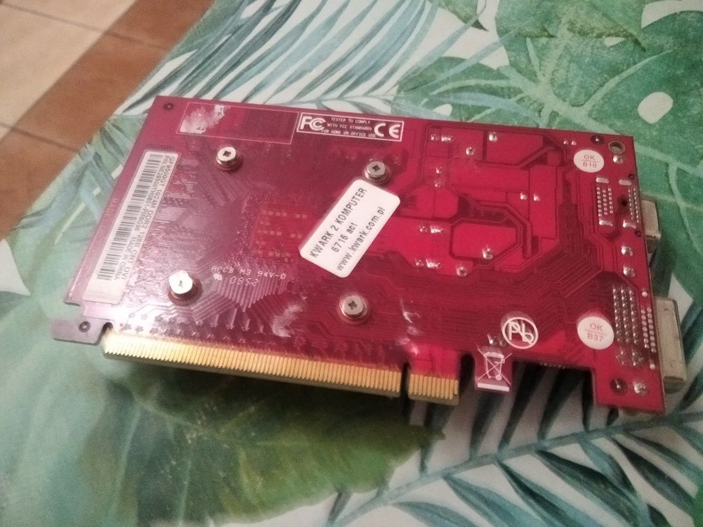 Sprzedam elektronikę do komputera