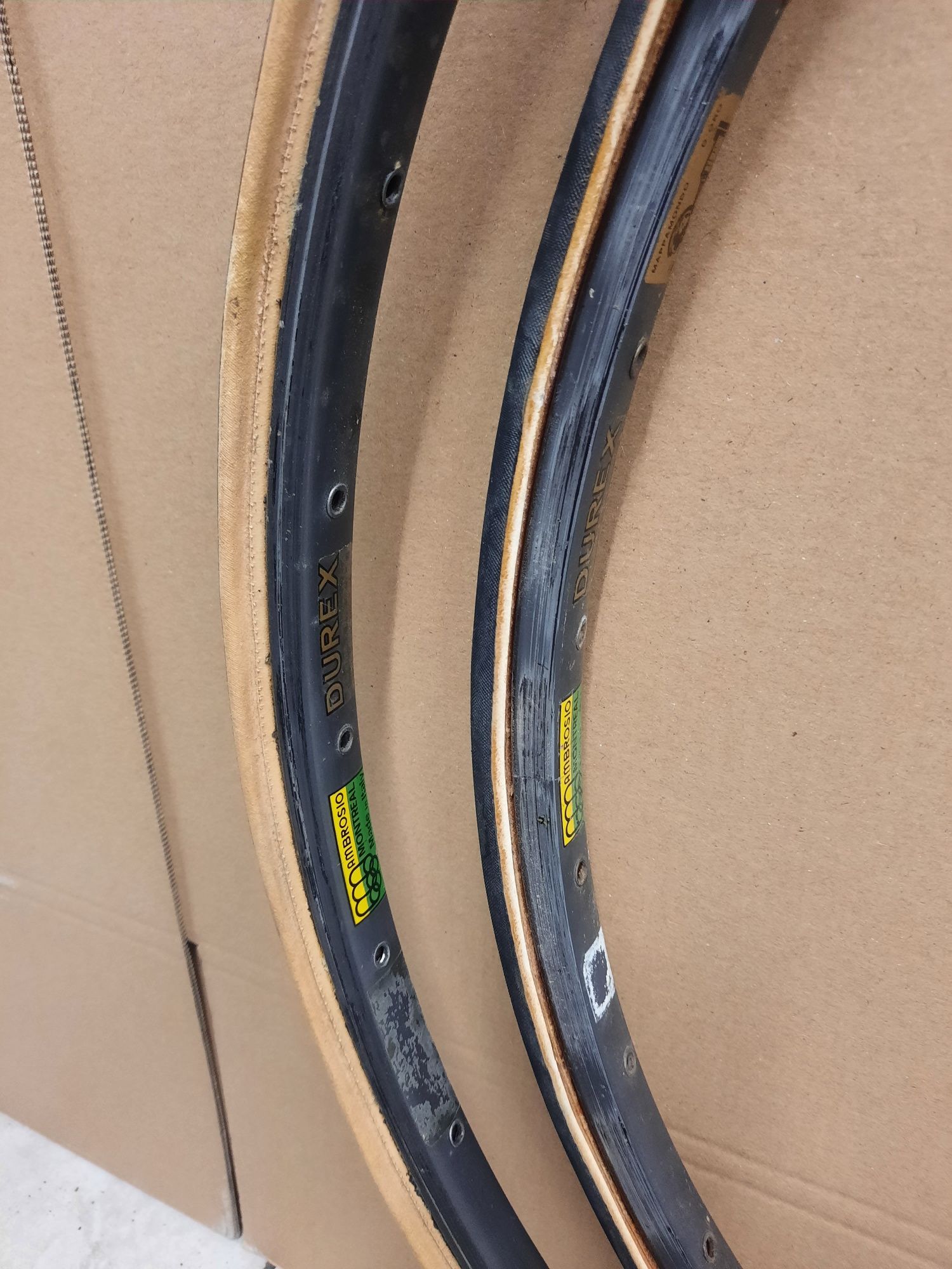 obręcze pod szytki ambrosio MONTREAL 28" 32h retro kolarzówka 0125
