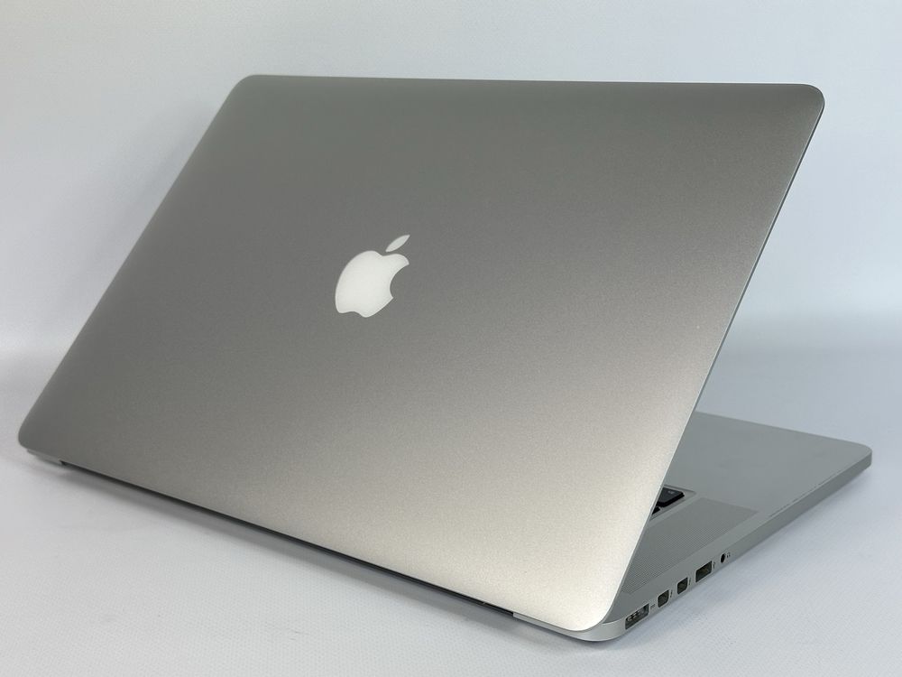 MacBook Pro 15/mid 2015/i7/16 GB/256 GB
