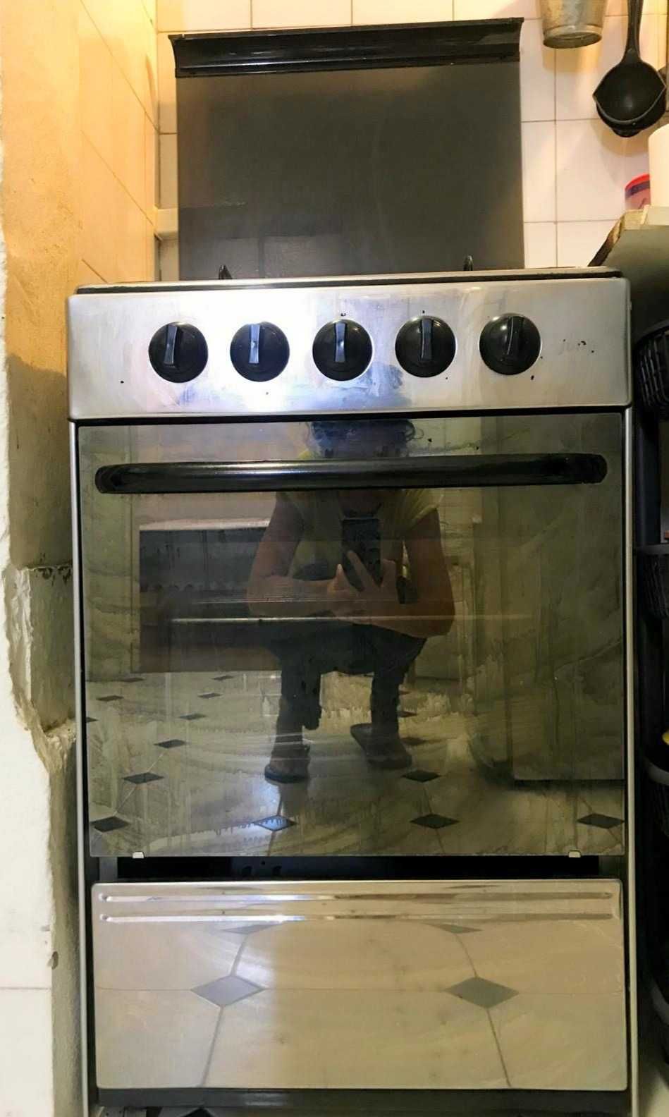 Electrodomésticos Cozinha e Mobília de Quarto – EXCELENTE ESTADO!
