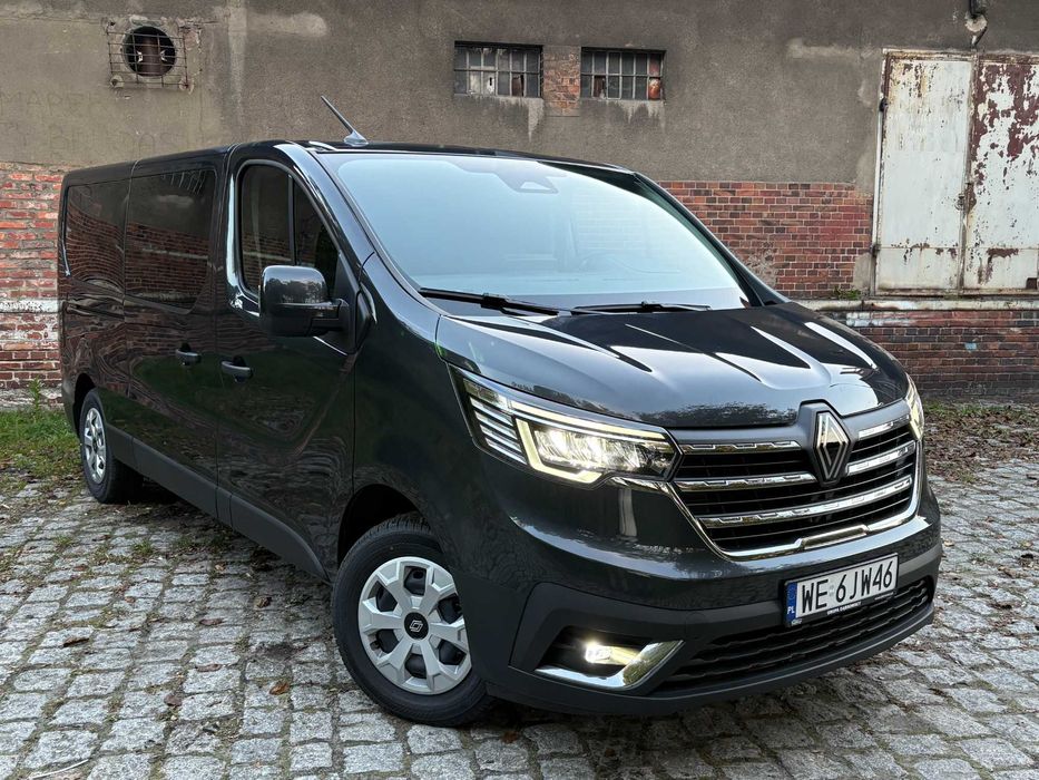 Wynajem BUS 9-osobowego Renault Trafic 2025 LONG / Transfery / Wesela