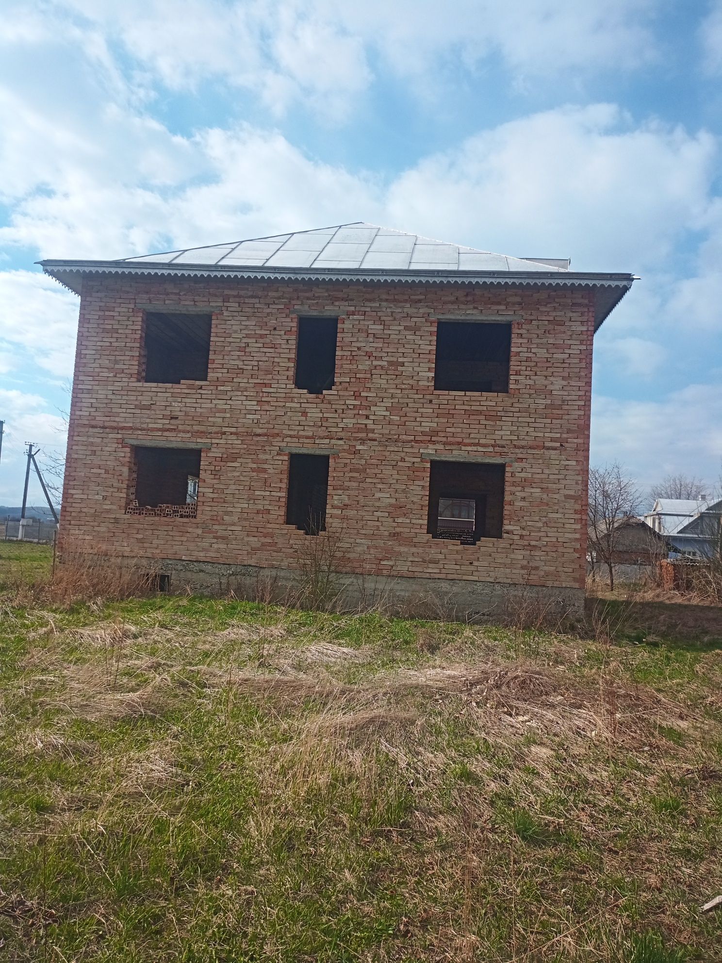 Продам новобудову