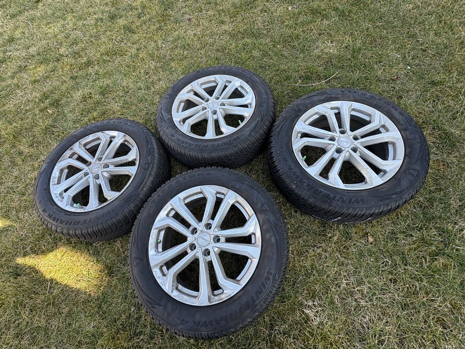 Koła zimowe R18 Toyota RAV4 – komplet felg i opon