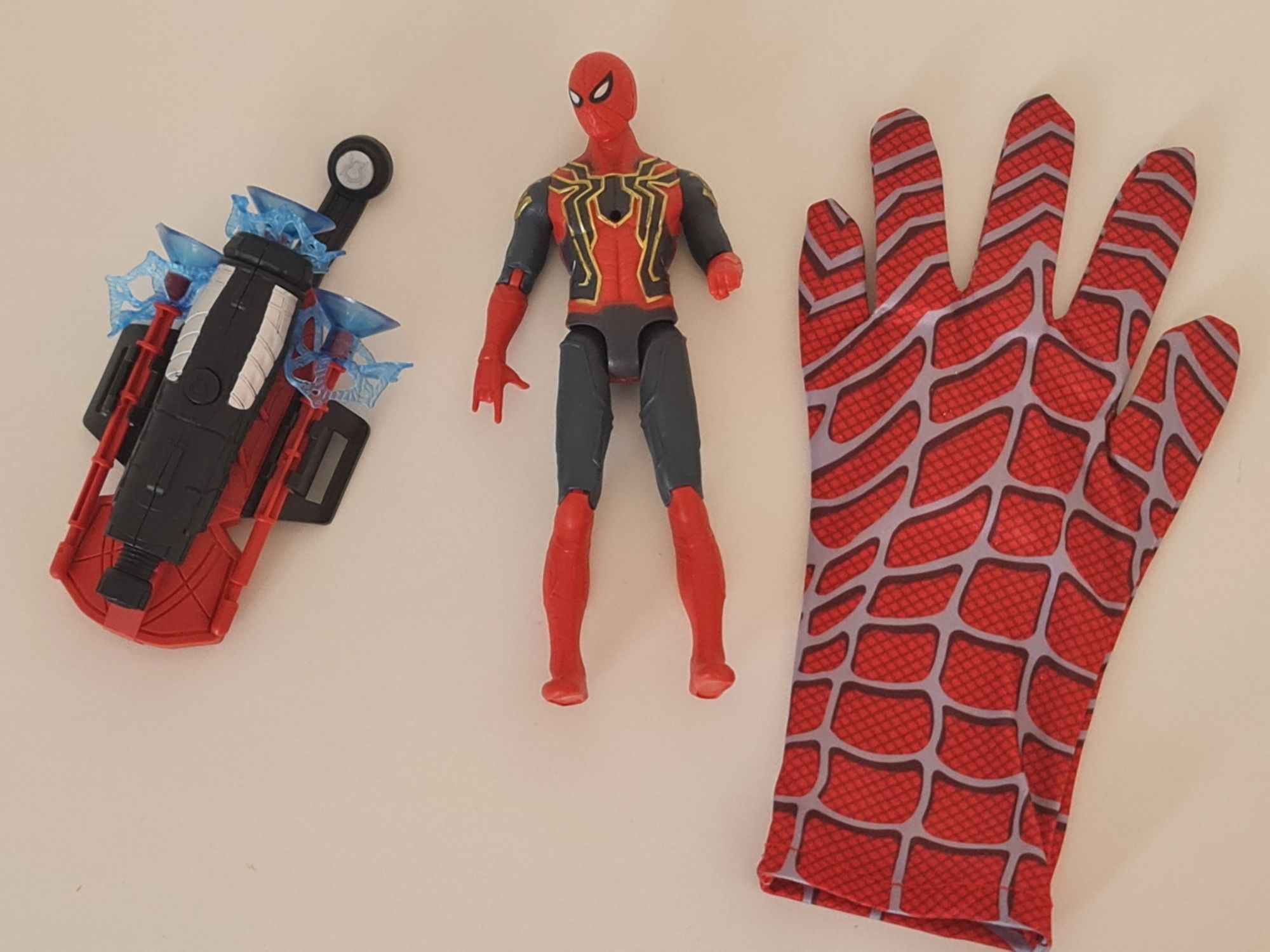 Zestaw Spider-Mana  - wyrzutnia, rękawica i figurka