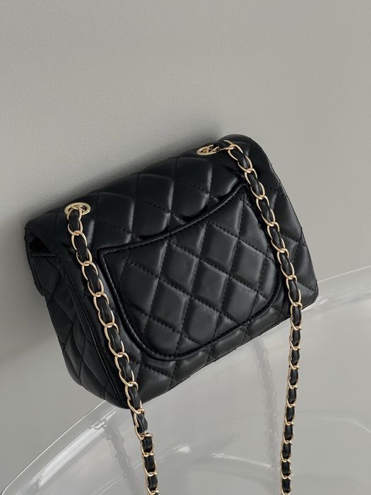 Сумка жіноча Chanel міні гладка