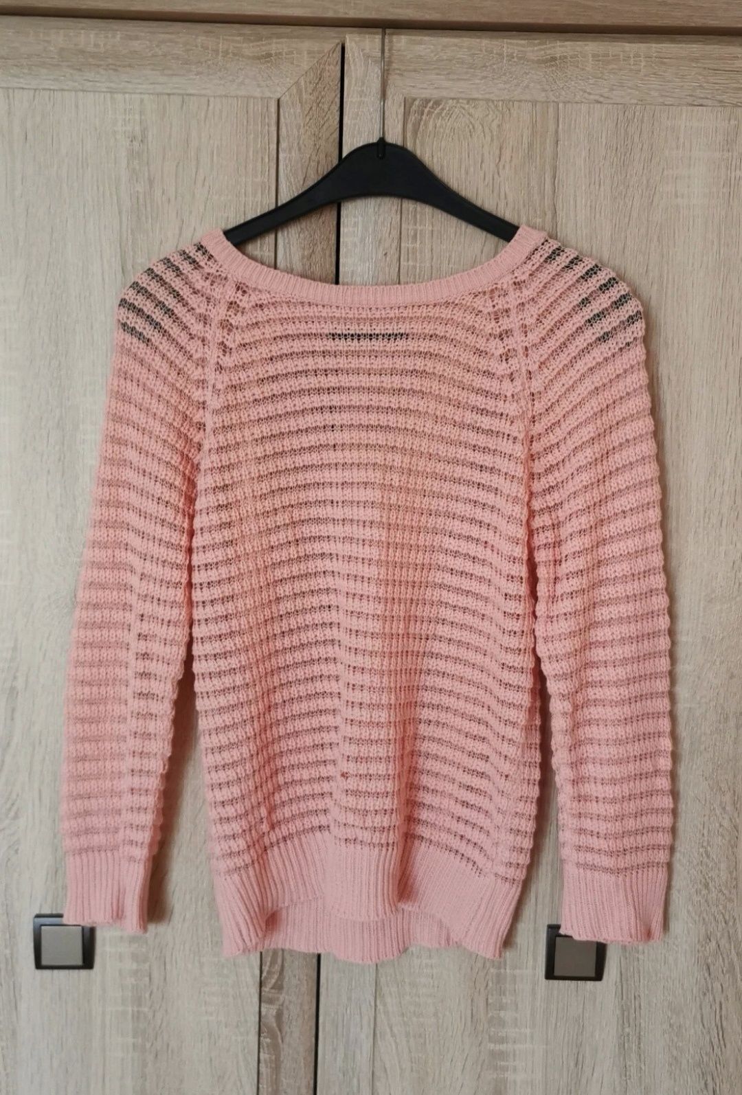 Różowy sweterek roz. M