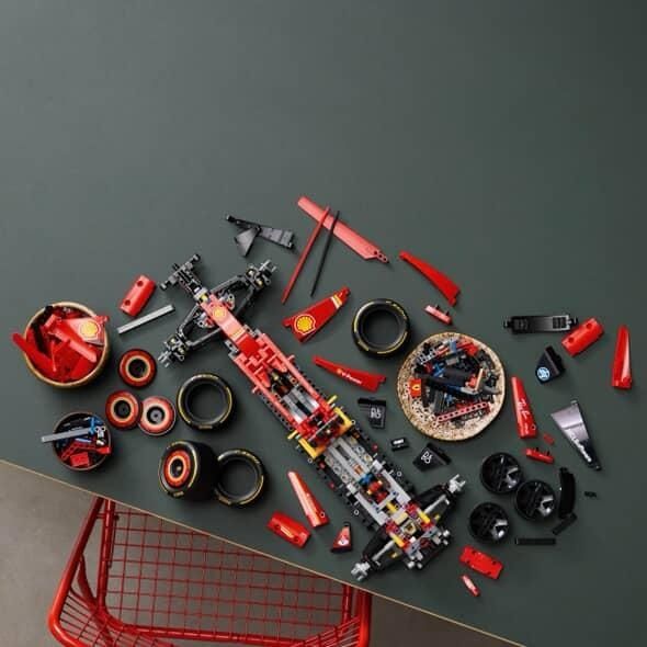 Lego Technic Ferrari SF24