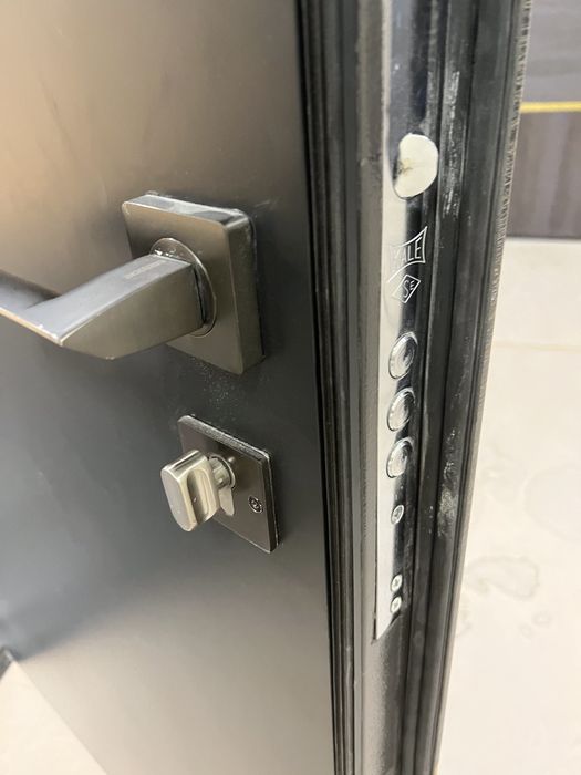 Аварийное открытие замков дверей. Вскрытие авто, сейфа, ремонт, замена