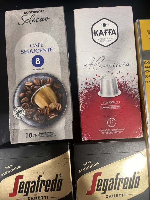 Vendo 8caixas café e descafeinado