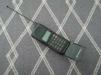 Kolekcjonerski telefon motorola 7500 International