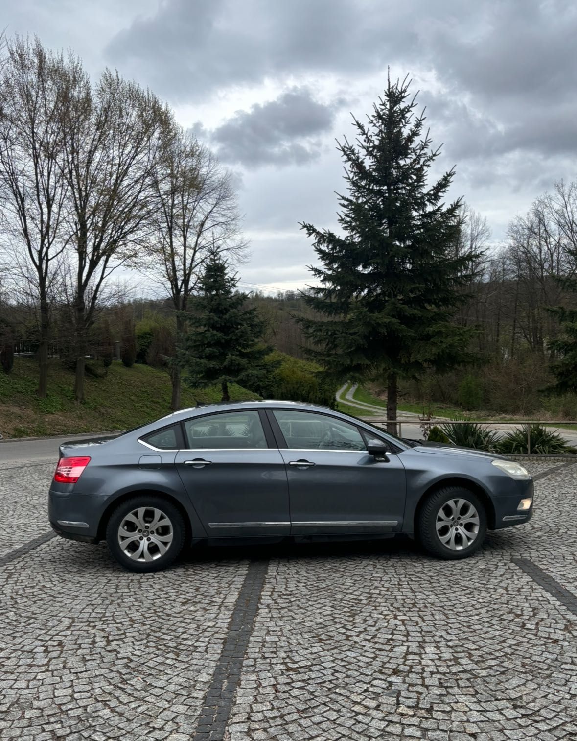 Śliczny CITROEN C5- SEDAN-HYDROAKTIVE-Nowy dwumas i rozrząd