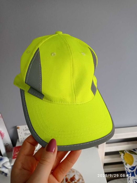 czapka z daszkiem odblaskowa
