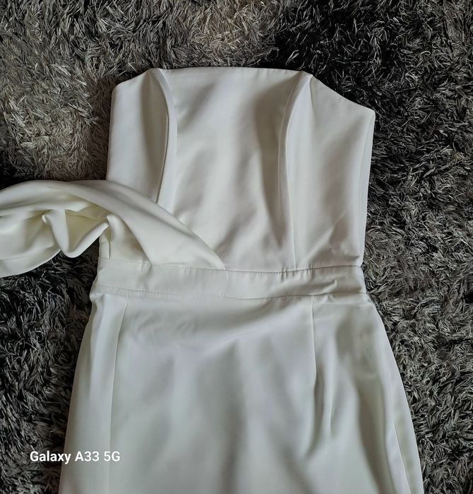 Dopasowana sukienka na jedno ramię Molly roz S