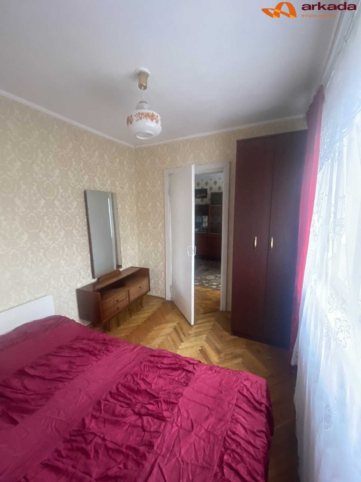 Оренда   3- кімнатна квартира
вул. Карпатська, 4