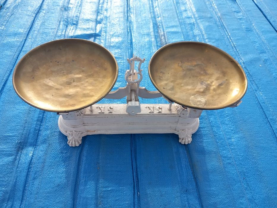 Stara oryginalna 5 kg carska waga