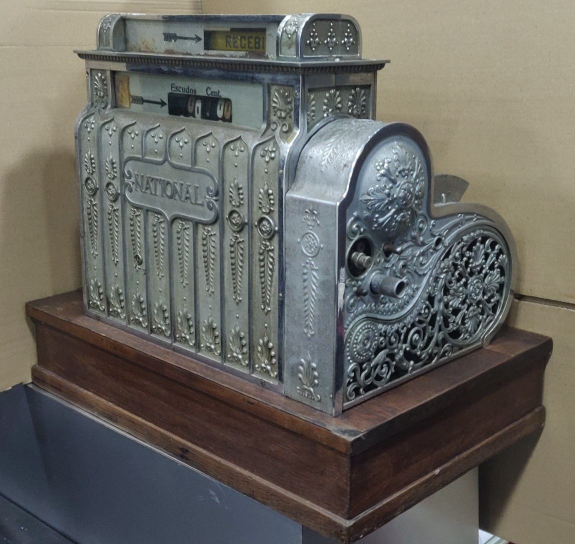 Máquina registadora National antiga