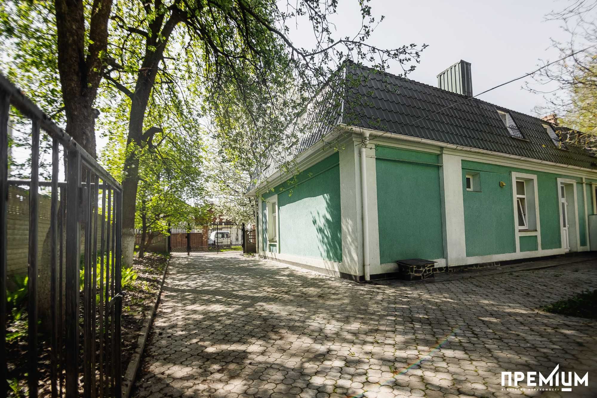 Продаж будинку в центрі Рівного