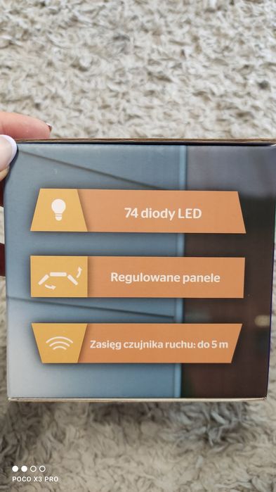 Nowy naswietlacz solarny z czujnikiem ruchu i zmierzchu