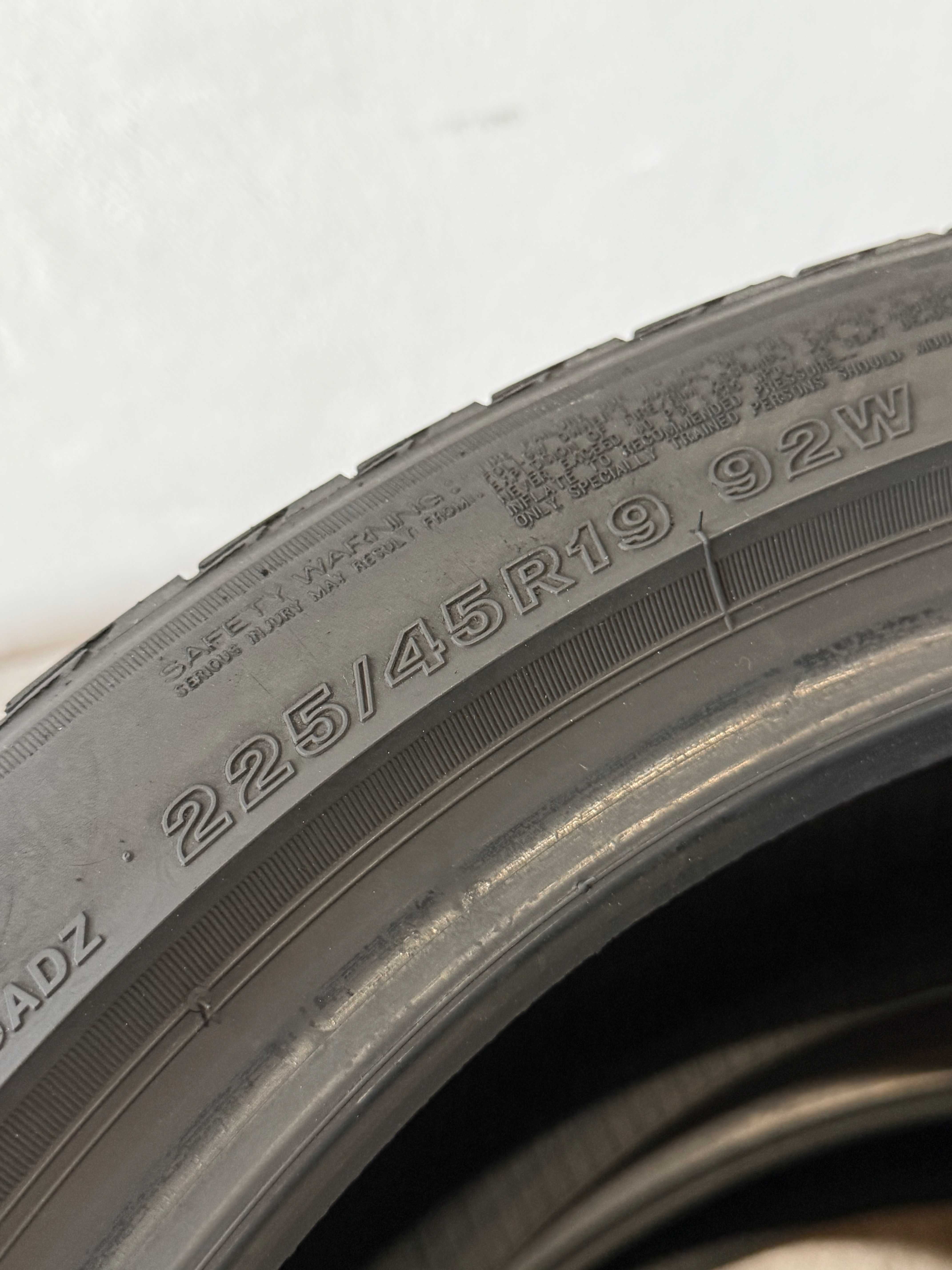 Літні шини 225/45/19 Bridgestone, летние шины резина колеса r19