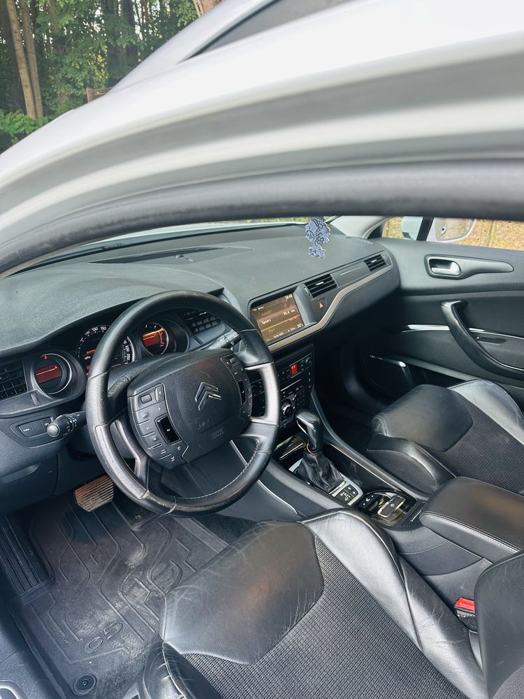 Citroen C5 3.0 V6 panorama bialy