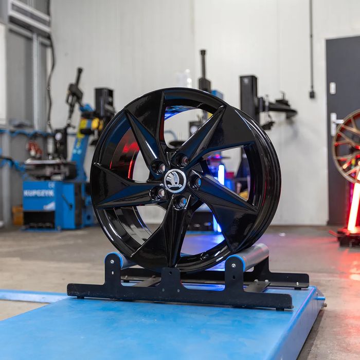 NOWE ORYGINALNE Felgi / Koła 17" - Skoda Octavia SuperB Karoq Kodiaq