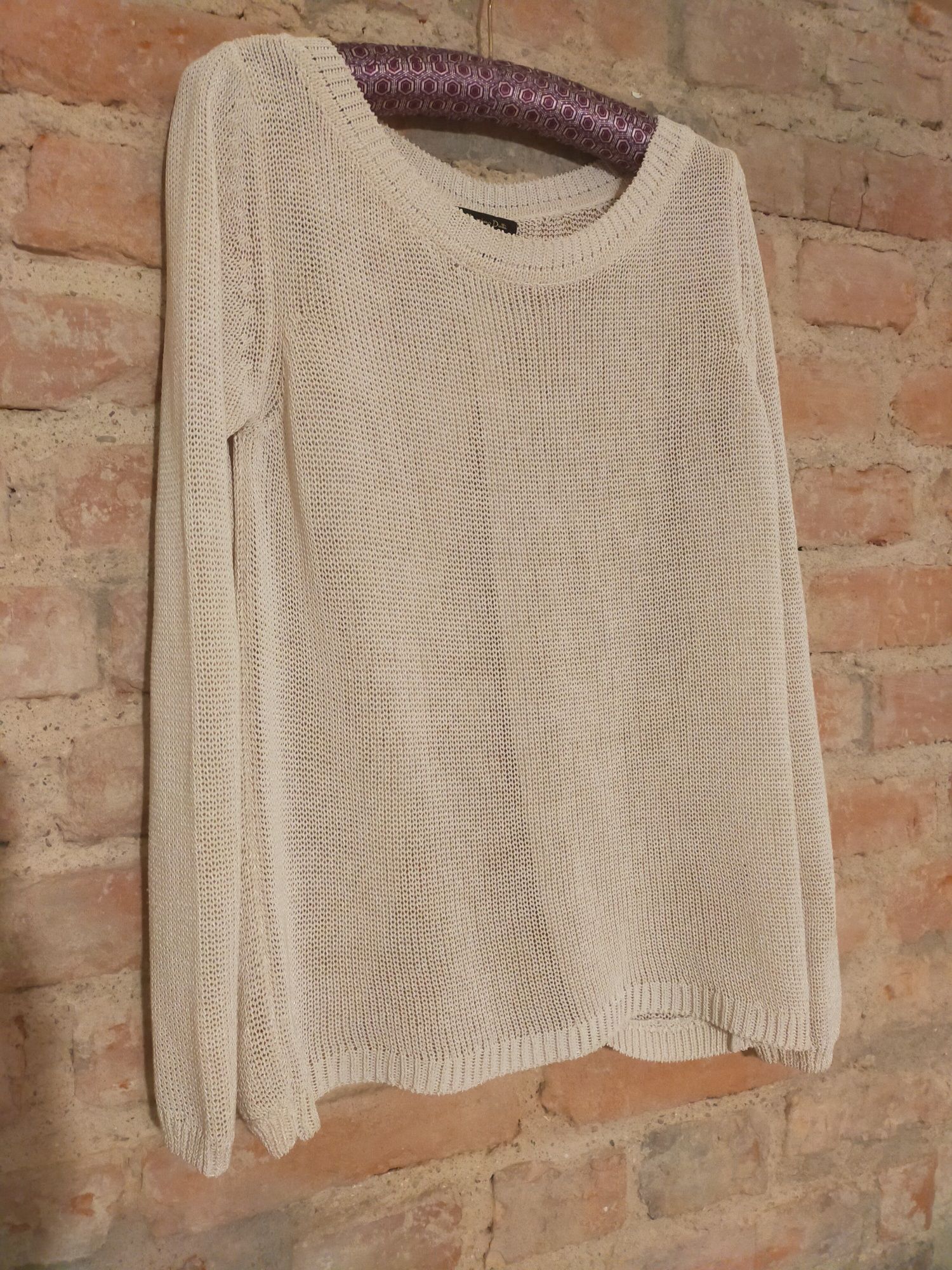 Sweterek z rozcięciem Massimo Dutti