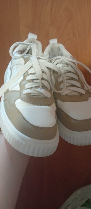 Кросівки, кроссовки женские